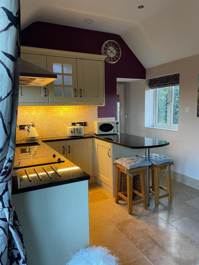 Wisteria Cottage - Hillside Holiday Cottages, Cotswolds Warmington Exteriör bild