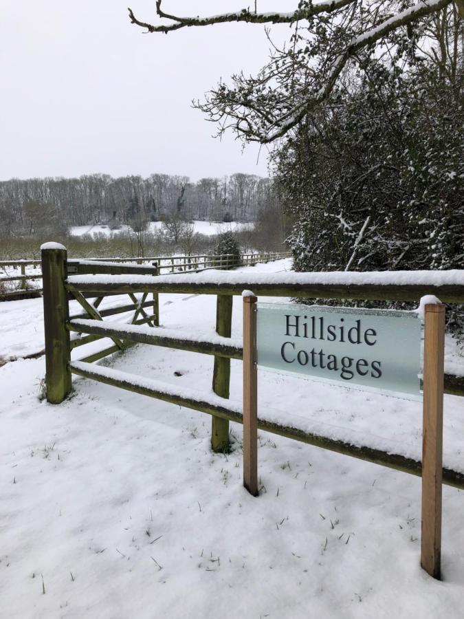 Wisteria Cottage - Hillside Holiday Cottages, Cotswolds Warmington Exteriör bild